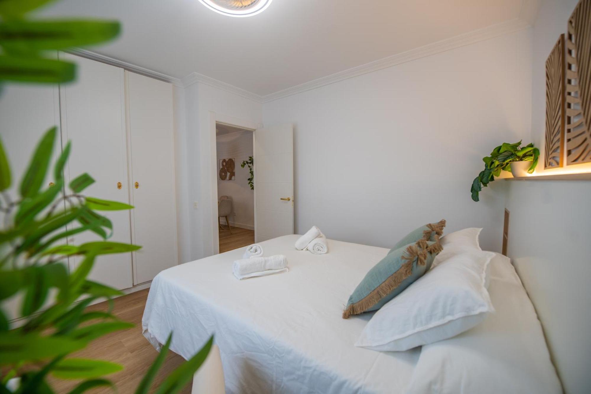 Apartment Prensa & Courtyard By Ele *